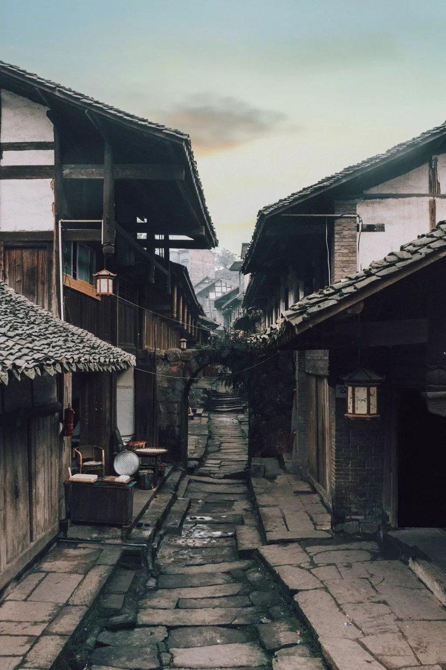 逃离倒影森林