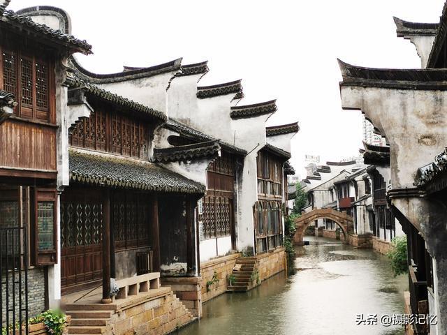 爱莲说