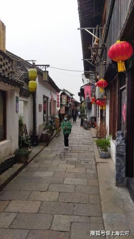 救援卡通小象